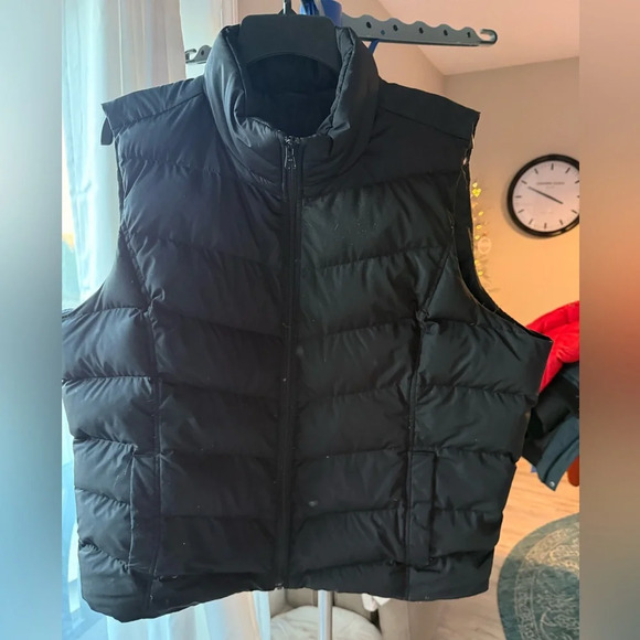 Lands' End Jackets & Blazers - Black Lands' End Puffer Winter Vest - Sz 1X - NWOT